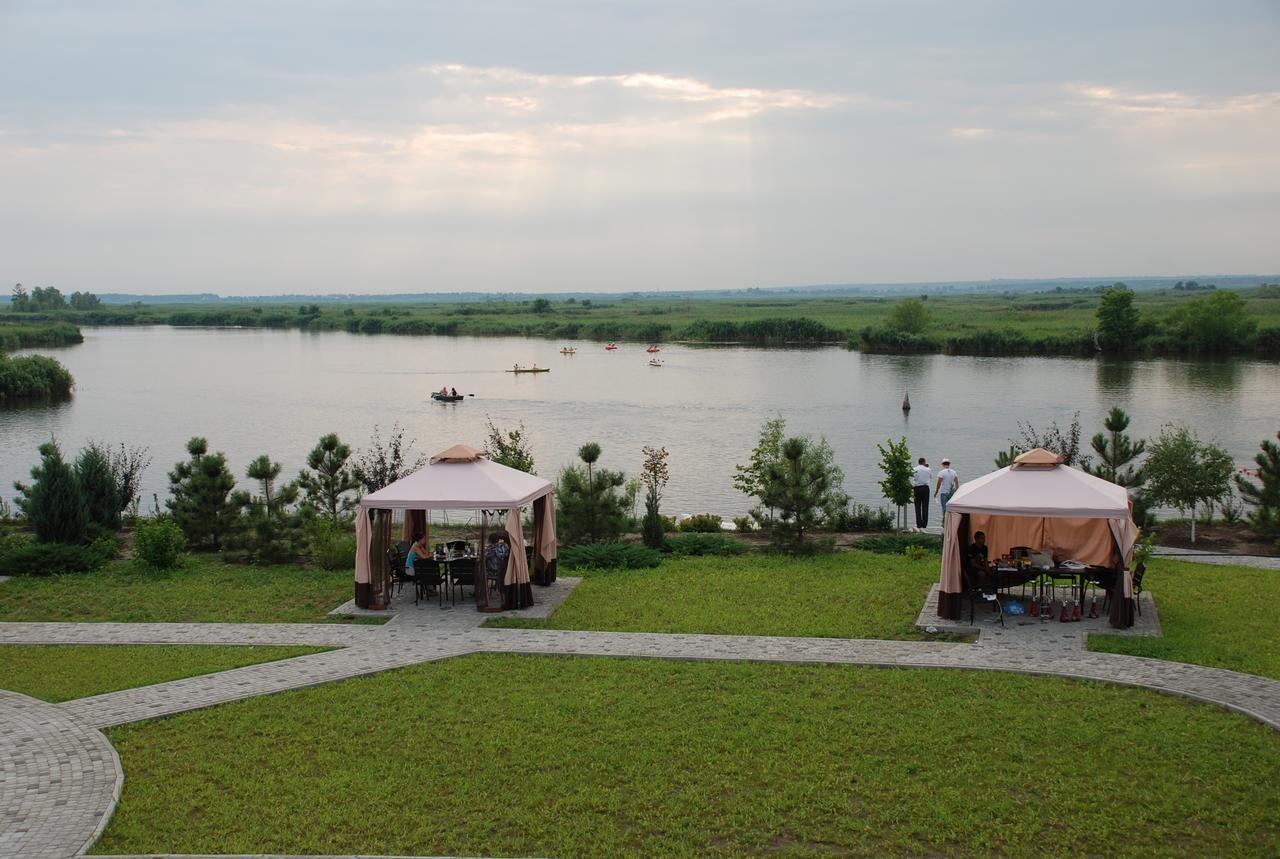 Ostrov River Club Novoselovka  Exterior foto
